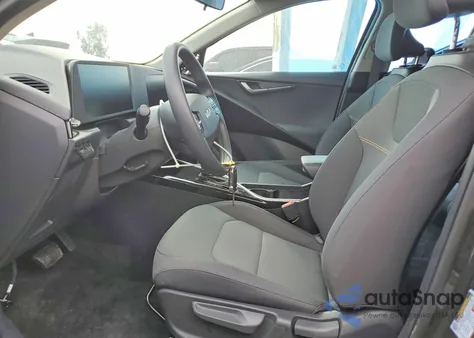 2026 Kia Niro Lx z USA, uszkodzony, nr VIN KNDCP3LEXT5318863